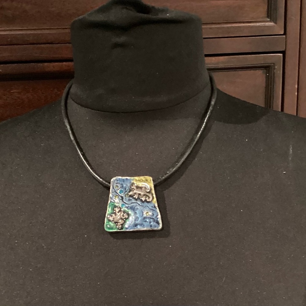 Chico's choker leather with enameled metal pendant frog & salamander w gems